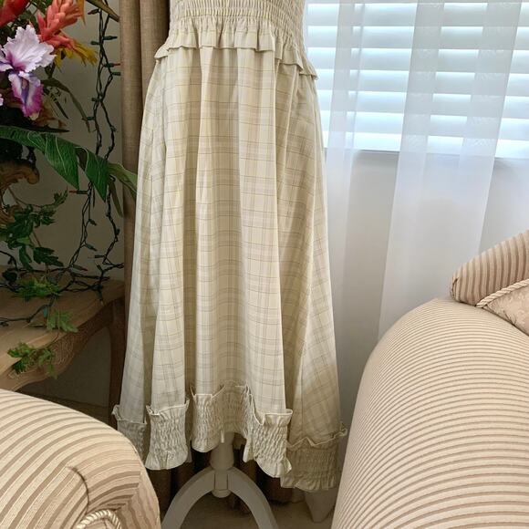 GU (Uniqlo) x Rokh Smocking Camisole Dress in Cream Plaid - Picture 10 of 16